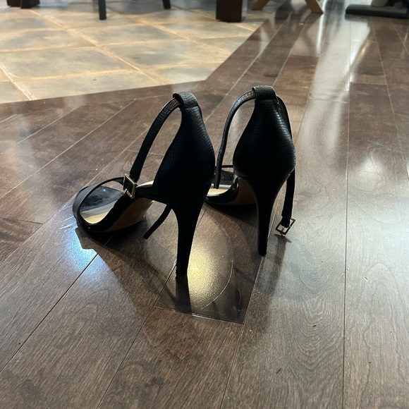 Ankle strap black stiletto heel from Aldo in size 38 - Picture 3 of 3